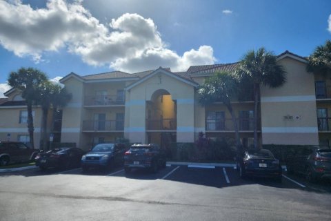 Copropriété à louer à Tamarac, Floride: 1 chambre, 68.84 m2 № 2260436 - photo 3
