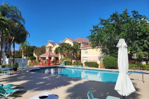 Copropriété à louer à Tamarac, Floride: 1 chambre, 68.84 m2 № 2260436 - photo 7