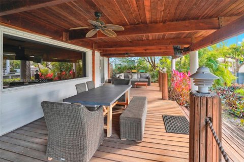 Casa en venta en Fort Lauderdale, Florida, 3 dormitorios, 249.26 m2 № 1999780 - foto 28