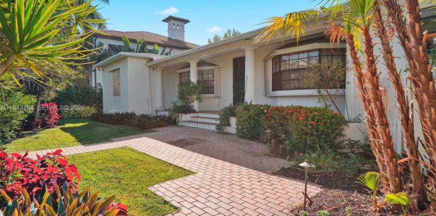Casa en Fort Lauderdale, Florida 3 dormitorios, 249.26 m2 № 1999780