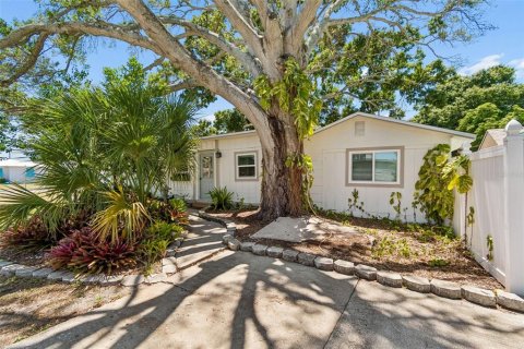 Casa en venta en Saint Petersburg, Florida, 3 dormitorios, 106.37 m2 № 2234384 - foto 6