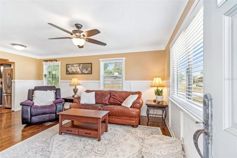 Casa en venta en Saint Petersburg, Florida, 3 dormitorios, 106.37 m2 № 2234384 - foto 10