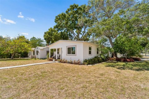 Casa en venta en Saint Petersburg, Florida, 3 dormitorios, 106.37 m2 № 2234384 - foto 4