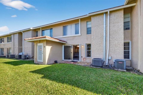 Купить кондоминиум в Корал-Спрингс, Флорида 2 спальни, 71.35м2, № 2004562 - фото 26