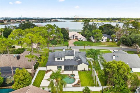 House in Orlando, Florida 3 bedrooms, 251.21 sq.m. № 2221452 - photo 4