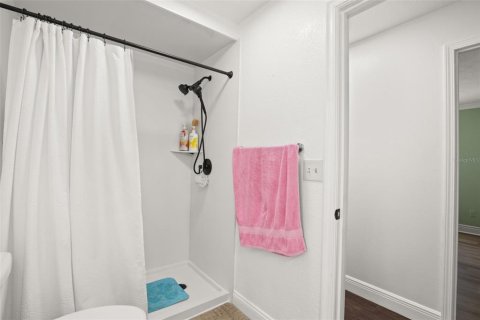 House in Orlando, Florida 3 bedrooms, 251.21 sq.m. № 2221452 - photo 23