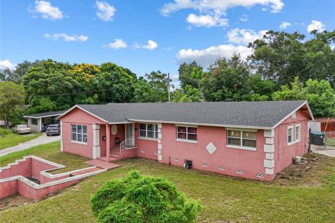 House in Orlando, Florida 4 bedrooms, 168.71 sq.m. № 1831270 - photo 22