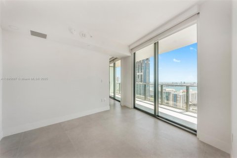 Condo in Miami, Florida, 1 bedroom  № 2052746 - photo 7