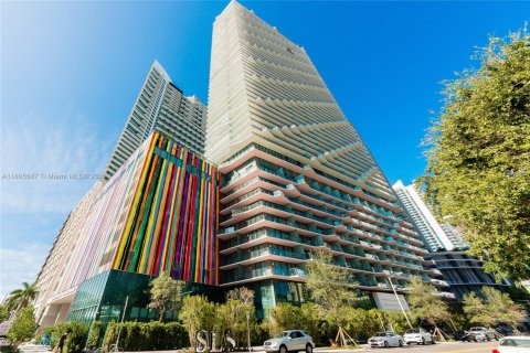 Condo in Miami, Florida, 1 bedroom  № 2052746 - photo 18