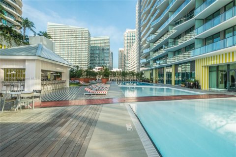 Condo in Miami, Florida, 1 bedroom  № 2052746 - photo 14