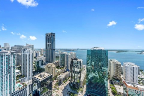 Condo in Miami, Florida, 1 bedroom  № 2052746 - photo 11