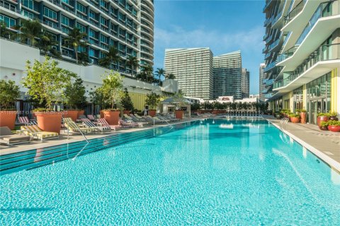 Condo in Miami, Florida, 1 bedroom  № 2052746 - photo 15