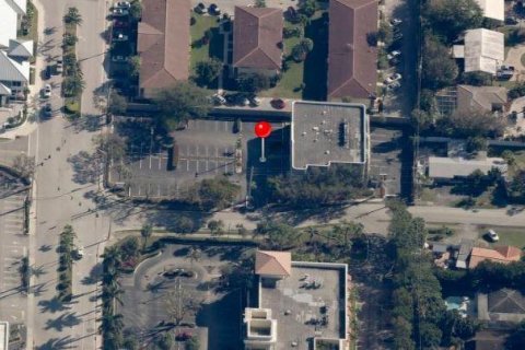 Commercial property in Lighthouse Point, Florida № 1179558 - photo 1