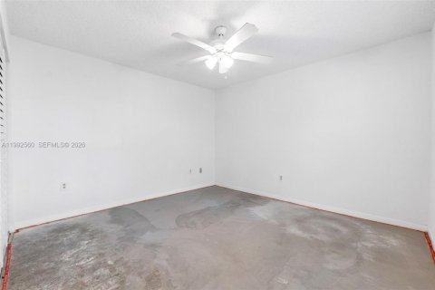 Condo in Plantation, Florida, 2 bedrooms  № 2066917 - photo 21