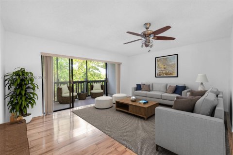 Condo in Plantation, Florida, 2 bedrooms  № 2066917 - photo 9