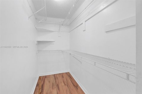 Condo in Plantation, Florida, 2 bedrooms  № 2066917 - photo 19