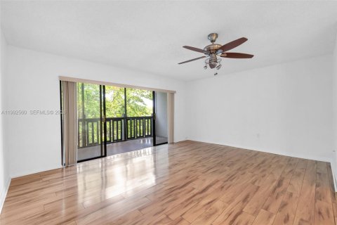 Condo in Plantation, Florida, 2 bedrooms  № 2066917 - photo 10