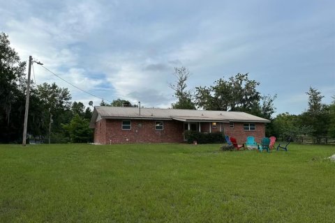 House in High Springs, Florida 3 bedrooms, 132.94 sq.m. № 1632514 - photo 16