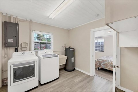Casa en venta en Sarasota, Florida, 3 dormitorios, 137.87 m2 № 1868912 - foto 22