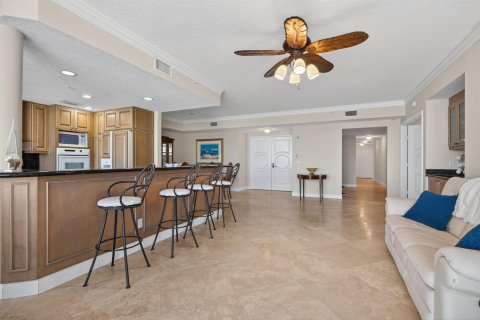 Condo in Juno Beach, Florida, 3 bedrooms № 2192244 - photo 14