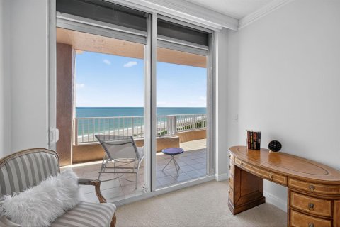 Condo in Juno Beach, Florida, 3 bedrooms № 2192244 - photo 24