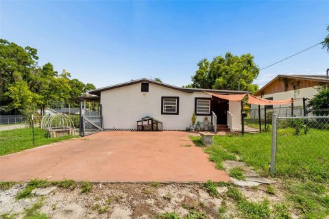 House in Tampa, Florida 3 bedrooms, 95.13 sq.m. № 2197764 - photo 29