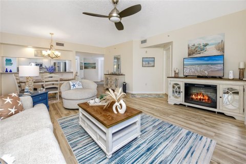 Condo in Largo, Florida, 3 bedrooms  № 1907479 - photo 18