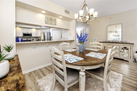 Condo in Largo, Florida, 3 bedrooms  № 1907479 - photo 15