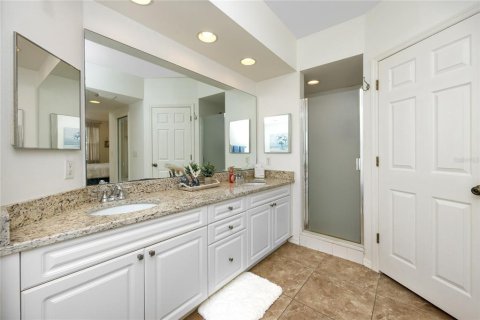 Condo in Largo, Florida, 3 bedrooms  № 1907479 - photo 30