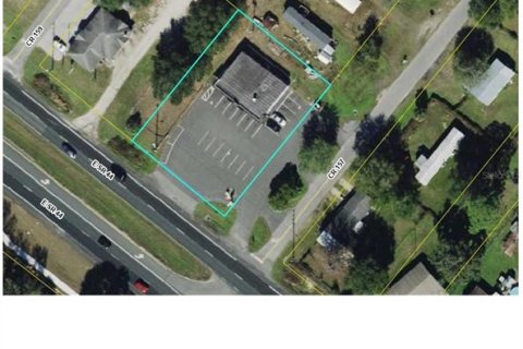 Propiedad comercial en alquiler en Wildwood, Florida, 226.68 m2 № 1886477 - foto 7