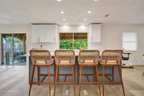 House in Lake Clarke Shores, Florida 3 bedrooms, 159.42 sq.m. № 1817073 - photo 14