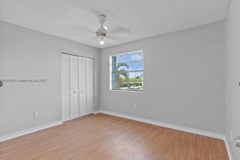 Condominio en alquiler en Homestead, Florida, 2 dormitorios, 89.19 m2 № 1928166 - foto 5