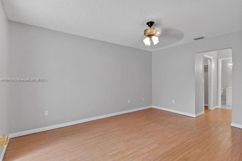 Condominio en alquiler en Homestead, Florida, 2 dormitorios, 89.19 m2 № 1928166 - foto 2