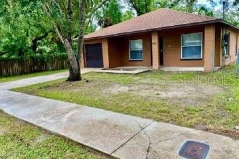 Villa ou maison à Tampa, Floride 4 chambres, 123.75 m2 № 2433692
