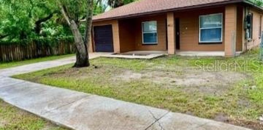 Villa ou maison à Tampa, Floride 4 chambres, 123.75 m2 № 2433692