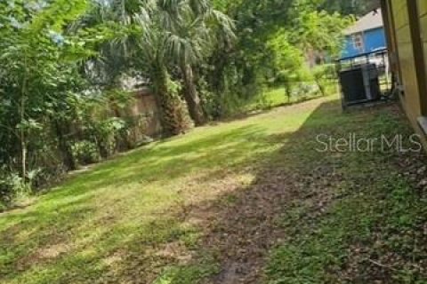 Villa ou maison à louer à Tampa, Floride: 4 chambres, 123.75 m2 № 2433692 - photo 11