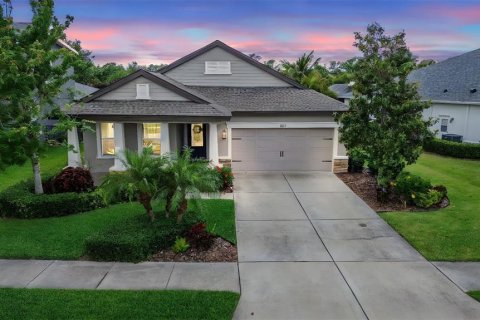 House in Apollo Beach, Florida 4 bedrooms, 206.06 sq.m. № 1630805 - photo 1