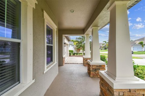 House in Apollo Beach, Florida 4 bedrooms, 206.06 sq.m. № 1630805 - photo 2