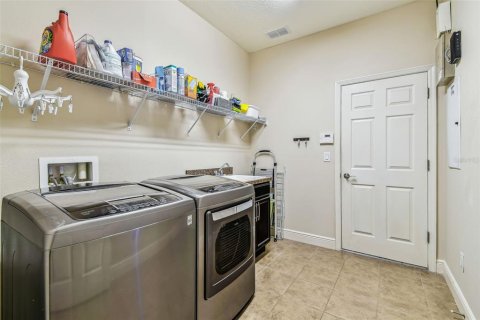 House in Apollo Beach, Florida 4 bedrooms, 206.06 sq.m. № 1630805 - photo 26