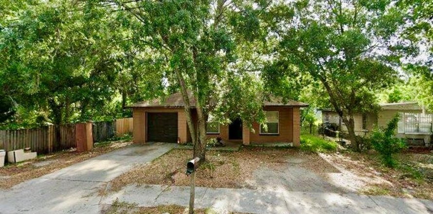 Villa ou maison à Tampa, Floride 4 chambres, 123.75 m2 № 1841769