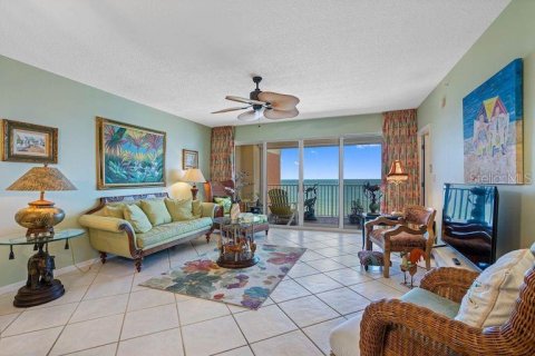 Condo in North Redington Beach, Florida, 2 bedrooms  № 1894552 - photo 16
