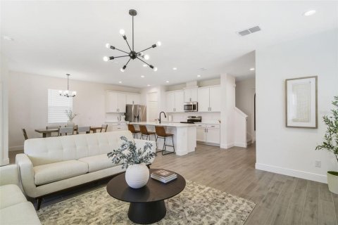Casa en venta en Clermont, Florida, 4 dormitorios, 271.65 m2 № 1745144 - foto 7