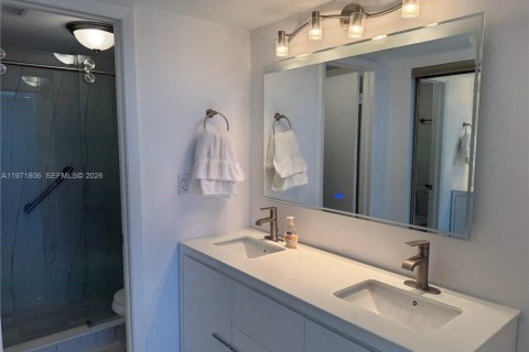 Купить кондоминиум в Пемброк-Пайнс, Флорида 2 спальни, 94.85м2, № 2032433 - фото 8