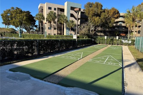 Купить кондоминиум в Пемброк-Пайнс, Флорида 2 спальни, 94.85м2, № 2032433 - фото 28