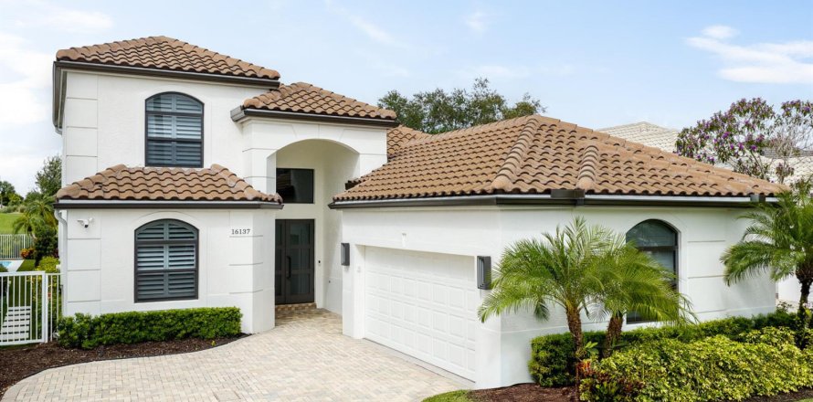 Villa ou maison à Delray Beach, Floride 4 chambres, 304.63 m2 № 2414333