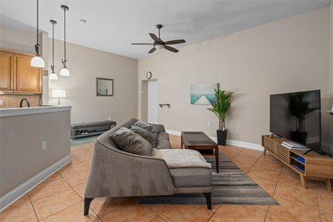 Condo in Saint Petersburg, Florida, 2 bedrooms № 2410550 - photo 14