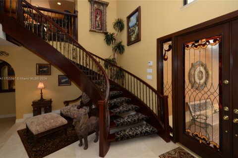 House in Coral Springs, Florida 6 bedrooms, 620.96 sq.m. № 1739681 - photo 9