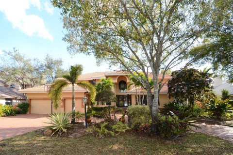 House in Coral Springs, Florida 6 bedrooms, 620.96 sq.m. № 1739681 - photo 6