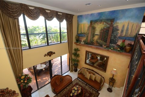 House in Coral Springs, Florida 6 bedrooms, 620.96 sq.m. № 1739681 - photo 19