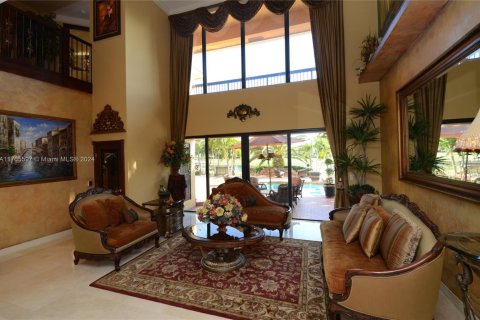 House in Coral Springs, Florida 6 bedrooms, 620.96 sq.m. № 1739681 - photo 16